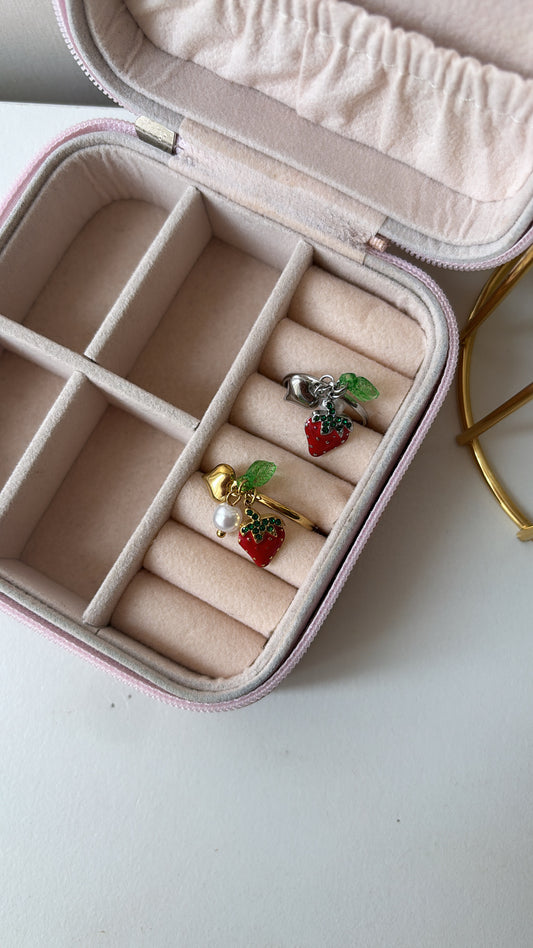 Anello fragolina con sonaglio