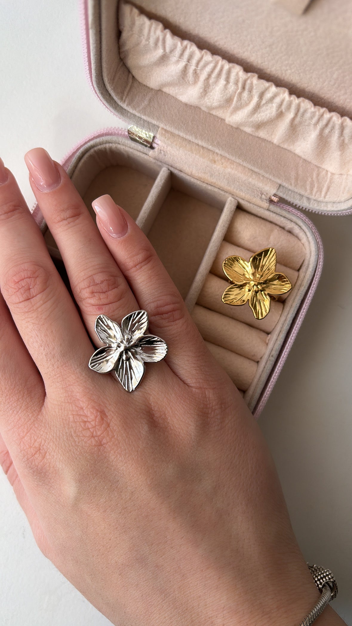 Anello fiore vintage