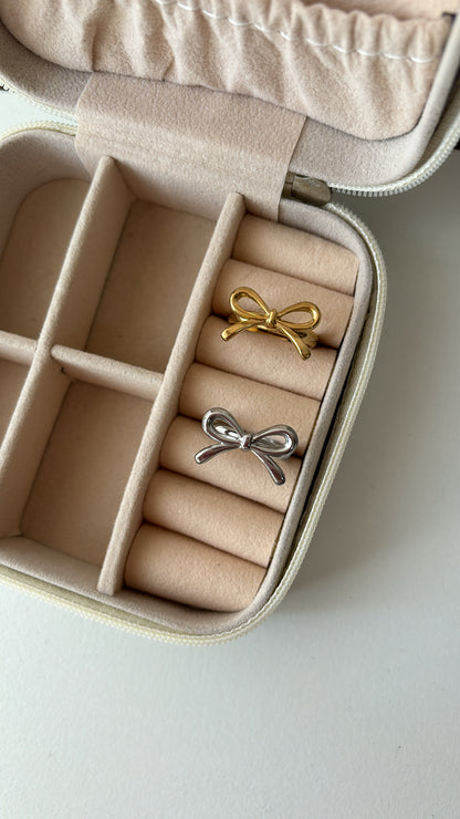 Anello fiocchetto