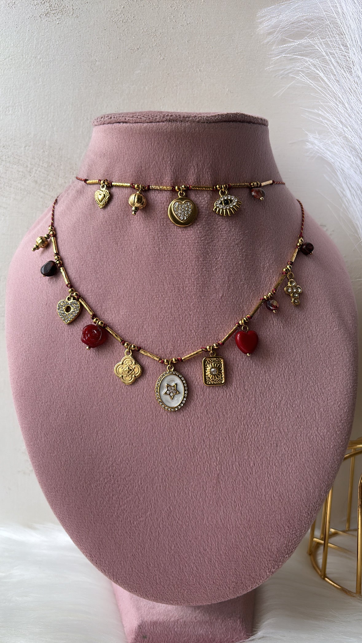 Collana divine charms