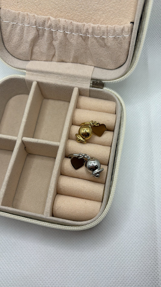 Anello campanella e cuore
