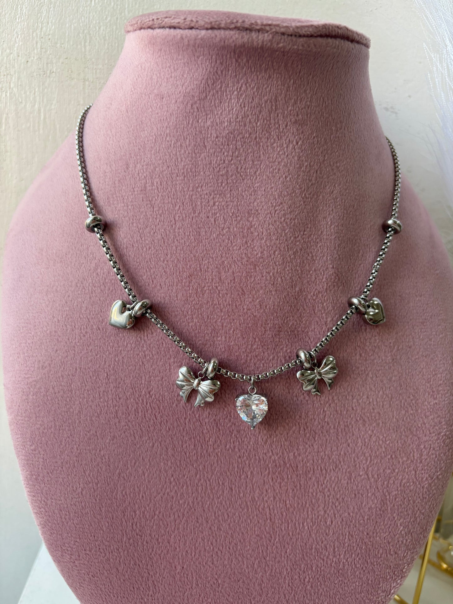 Collana fiocchi pendenti