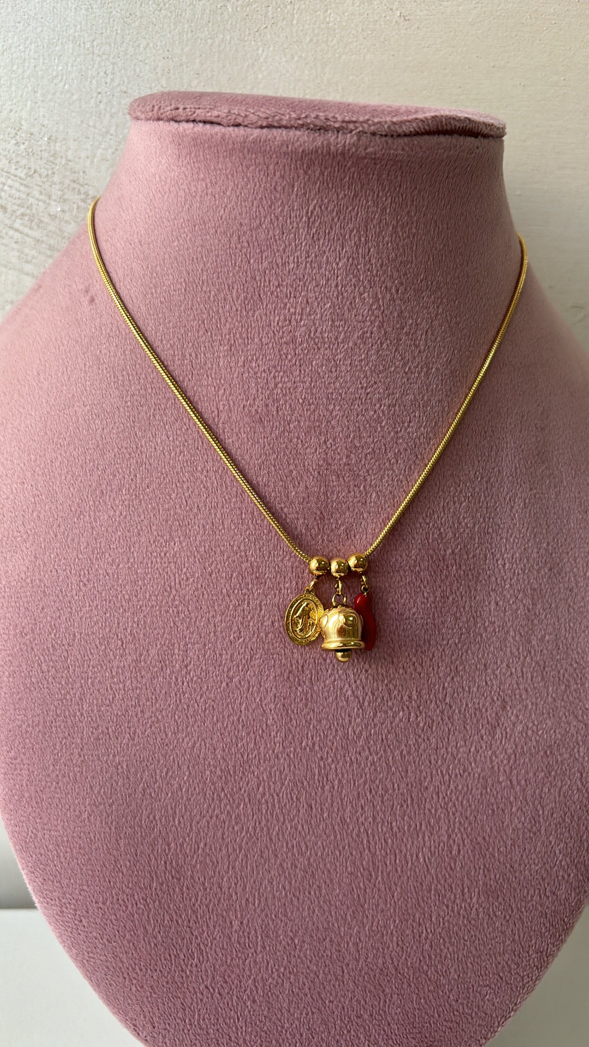 Collana campanella e peperoncino
