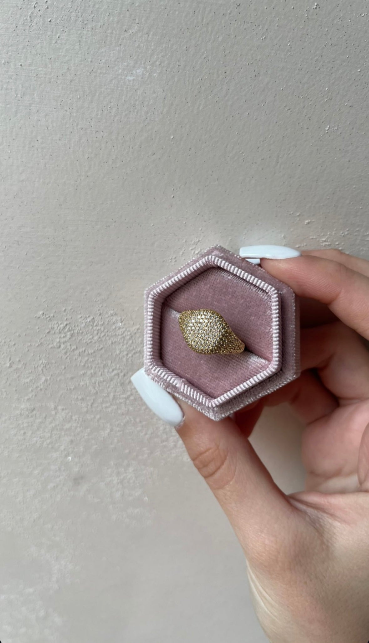 Anello luxury tondo