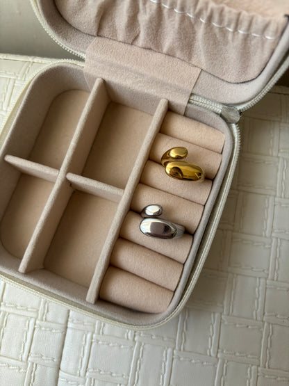 Anello cloe