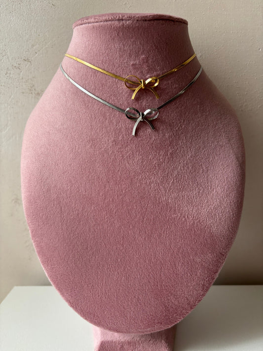 Collana fiocchetto
