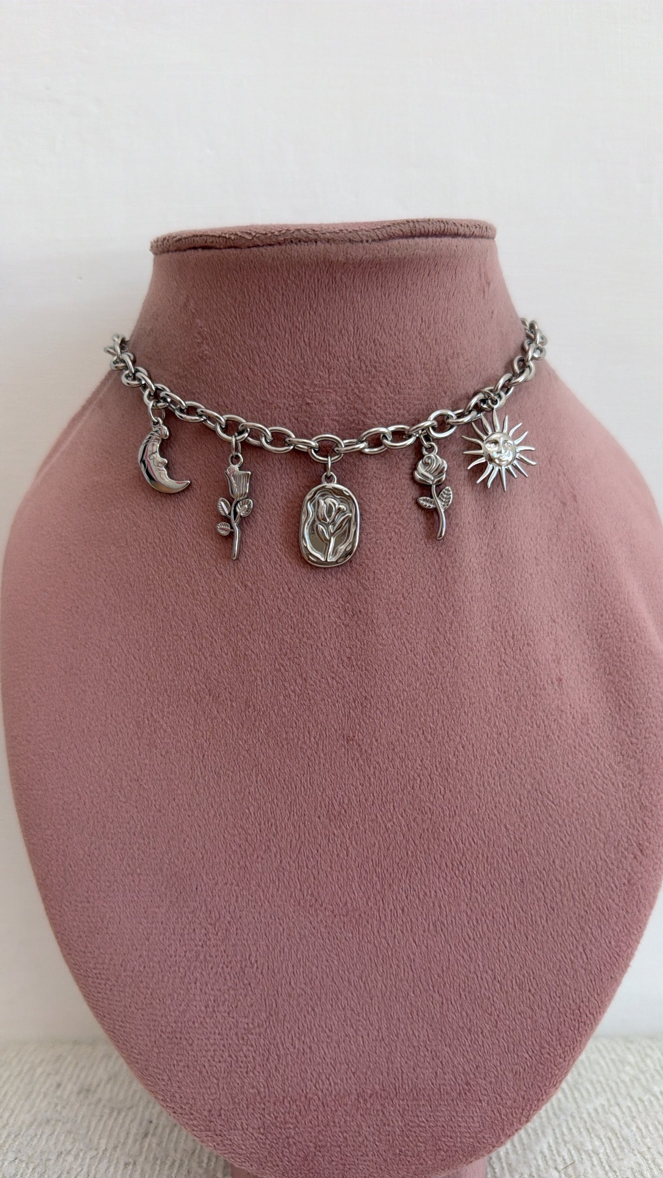 Collana multicharms floreale