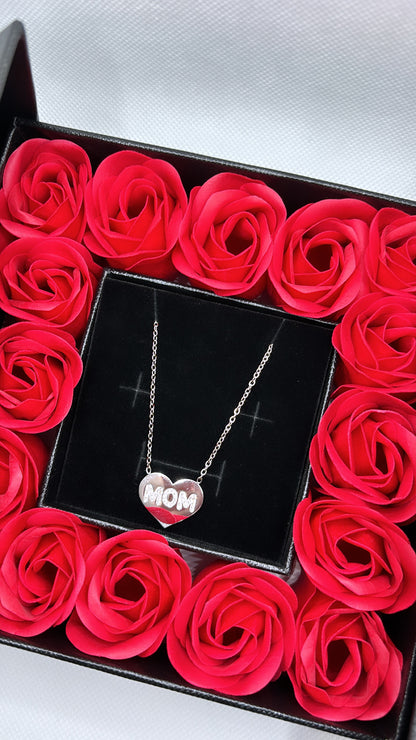 Box regalo collana mom con rose profumate
