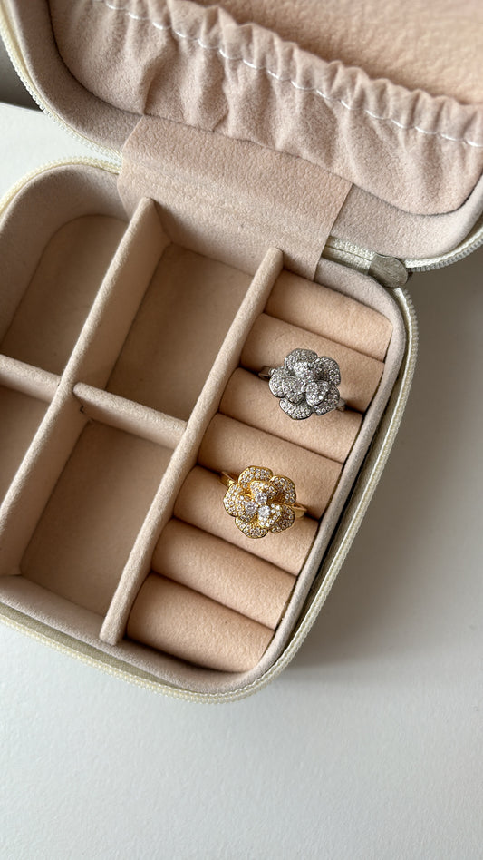 Anello camelia