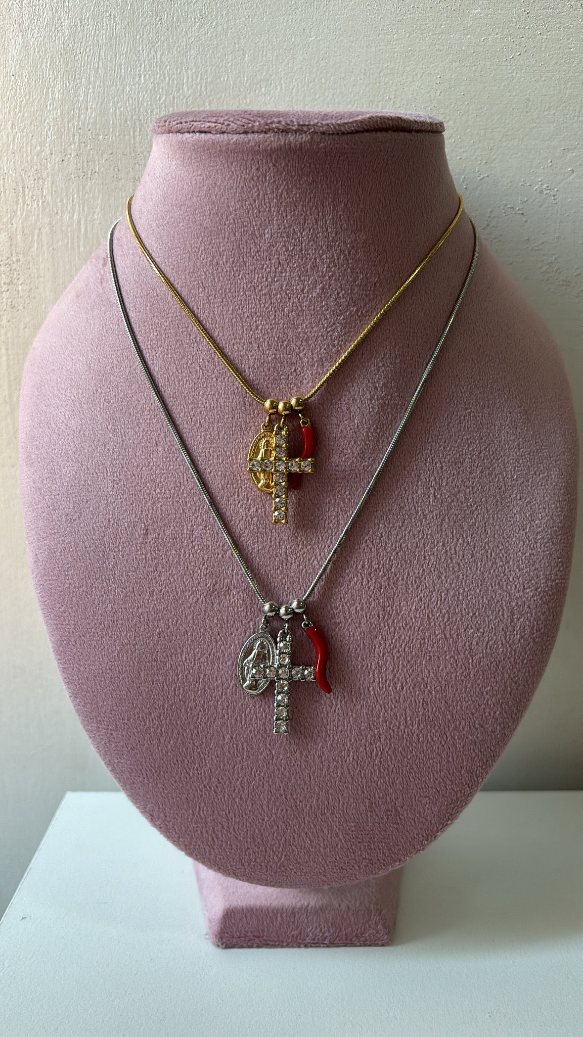 Collana scaramantica