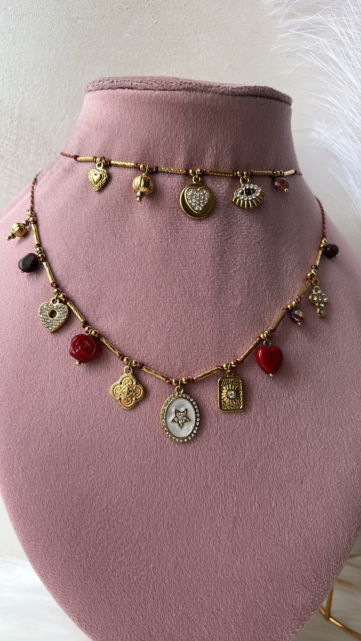 Collana divine charms