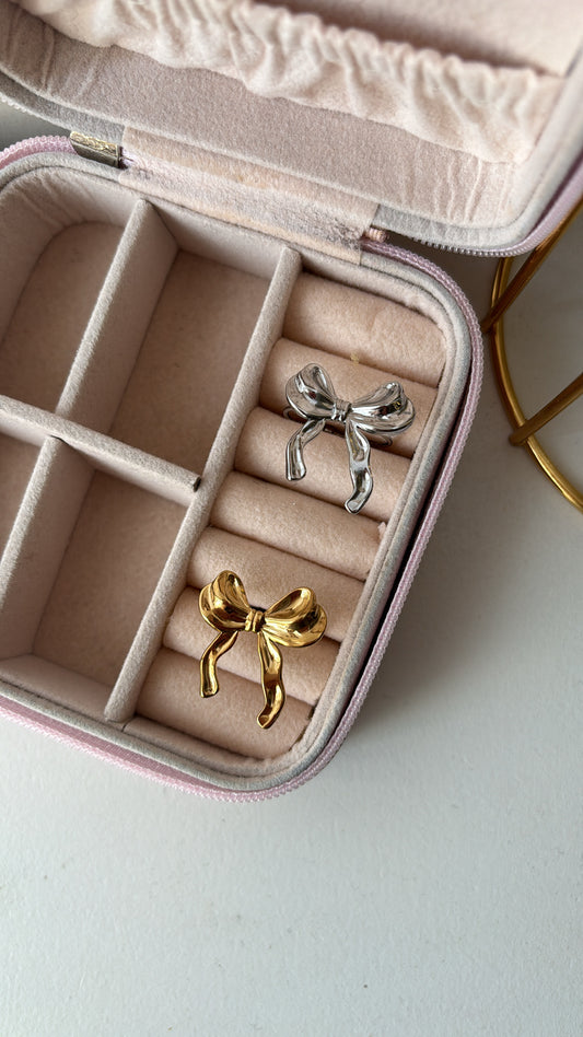 Anello fiocco vintage
